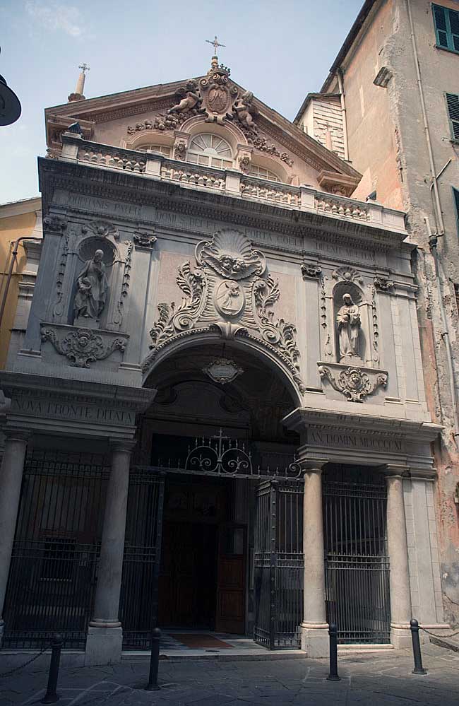 church hidden in the narrow streets
